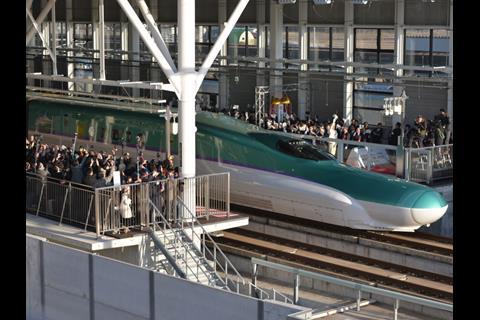 The Hokkaido Shinkansen was inaugurated with a ceremony at Shin-Hakodate-Hokuto station on the morning of March 26. Photo: Kazumiki Miura
